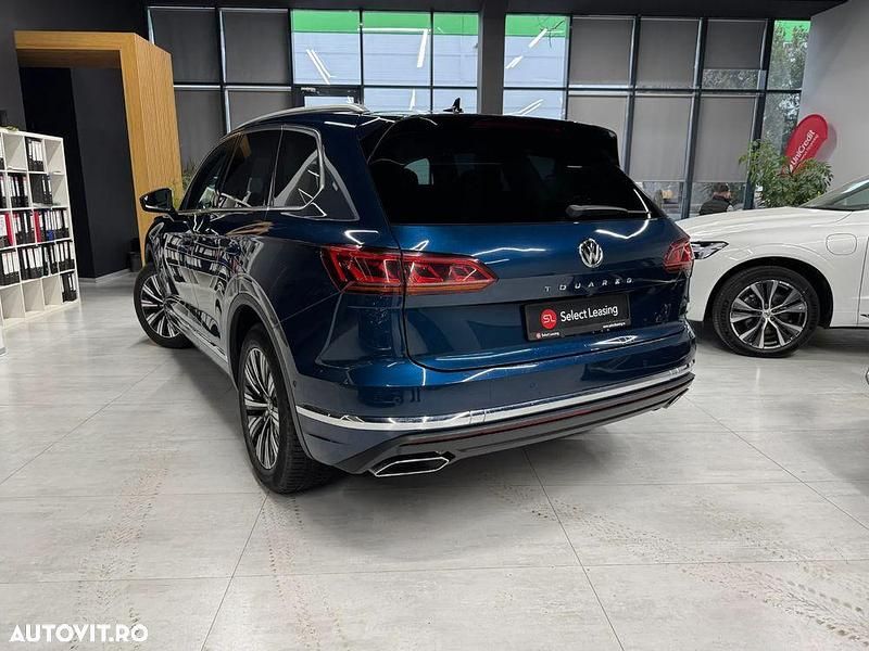 Second-hand VW Touareg 286 CP (210 kW) 2018 Culoareblue SUV