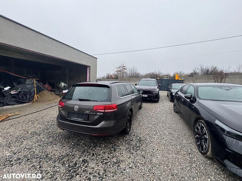 Second-hand VW Passat Comfortline 150 CP (110 kW) 2017 Culoaremaro Break