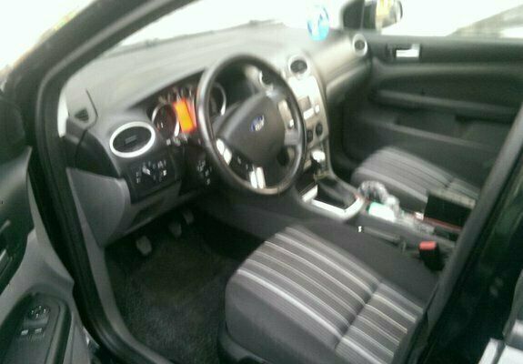 Second-hand Ford Focus 110 CP (80 kW) 2009 Negru Break