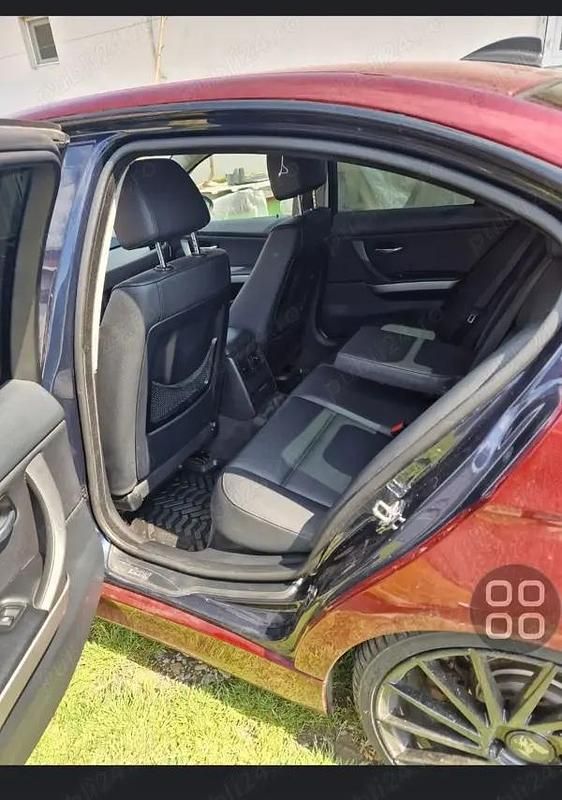 Second-hand BMW 330 231 CP (169 kW) 2007 Berlinǎ