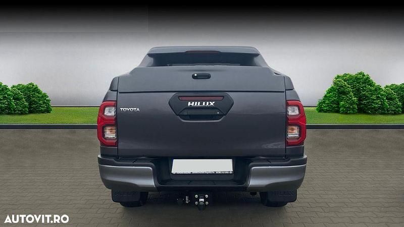 Second-hand Toyota HiLux 204 CP (150 kW) 2024 Culoaregri Pickup