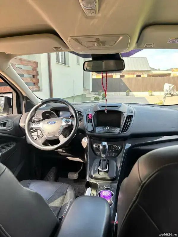 Negru Utilizat 2016 Ford Kuga SUV | 9.100 EUR (Preț OK) - Imagine 1/4