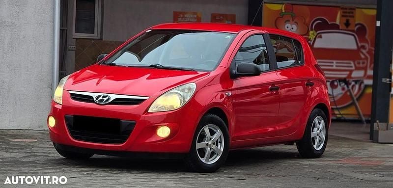 Culoarerosu Utilizat 2011 Hyundai i20 | 2.680 EUR (Preț bun) - Imagine 1/4