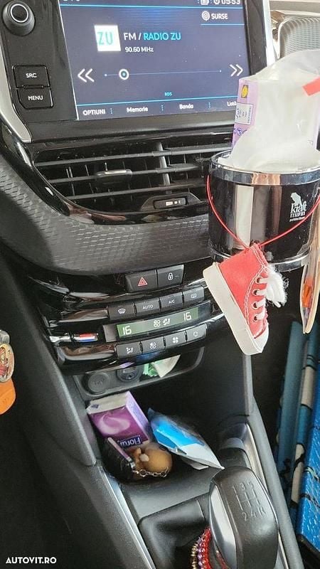 Second-hand Peugeot 208 Active 82 CP (60 kW) 2017 Culoaregri Hatchback