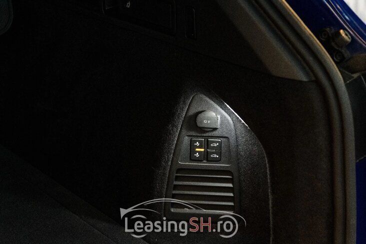 Albastru Utilizat 2020 VW Touareg SUV | 87.665 EUR - Imagine 1/4