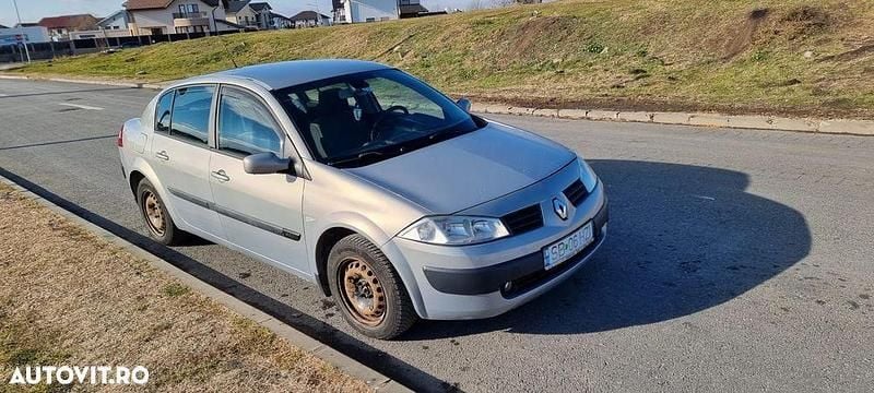 Culoarebej Second-hand 2005 Renault Mégane II Expression Berlinǎ | 1.750 EUR (Preț bun) - Imagine 1/4