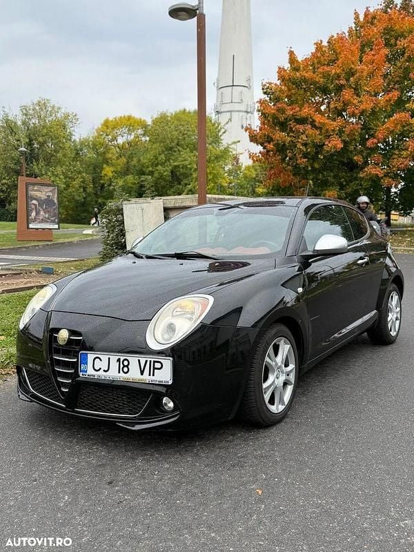 Culoarenegru Utilizat 2010 Alfa Romeo MiTo Super Hatchback | 3.650 EUR - Imagine 1/4
