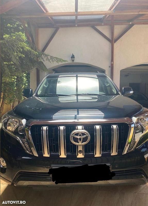 Culoarenegru Utilizat 2017 Toyota Land Cruiser SUV | 28.500 EUR (Super Preț) - Imagine 1/4