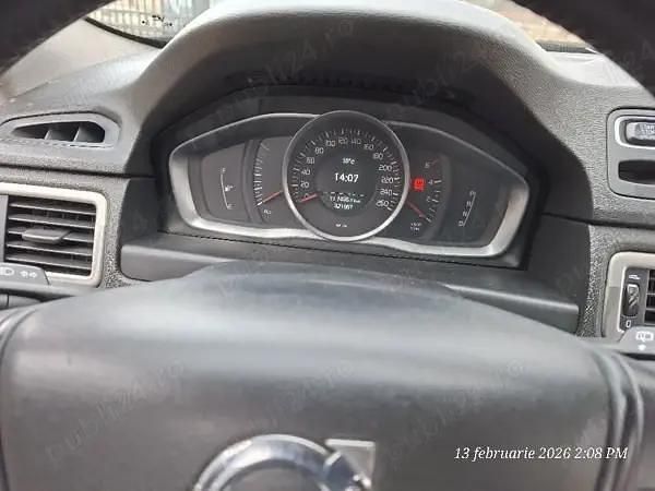 Second-hand Volvo V70 136 CP (100 kW) 2013 Negru Break