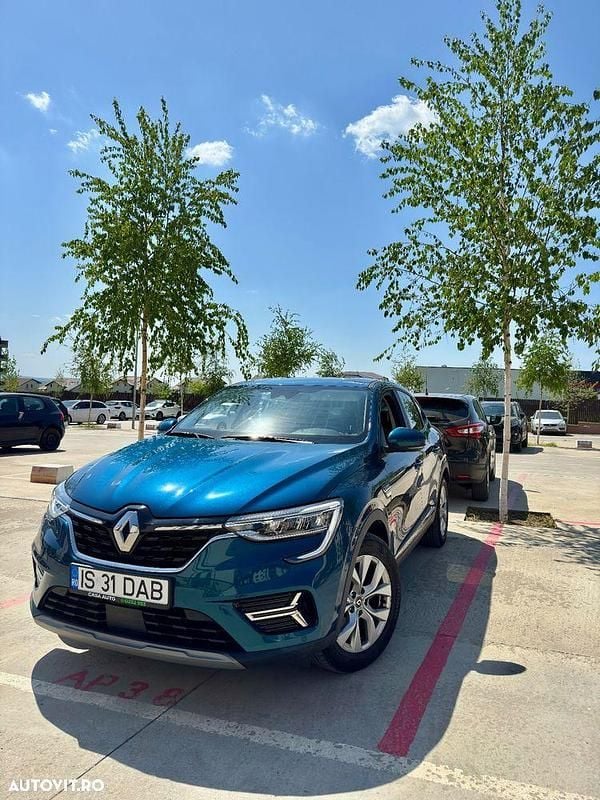Culoarealbastru Utilizat 2022 Renault Arkana Intens SUV | 20.500 EUR (Preț OK) - Imagine 1/4
