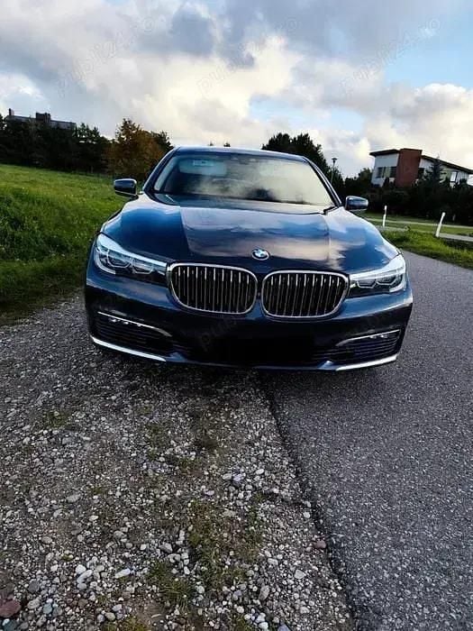 Second-hand BMW 740L 326 CP (239 kW) 2016 Berlinǎ