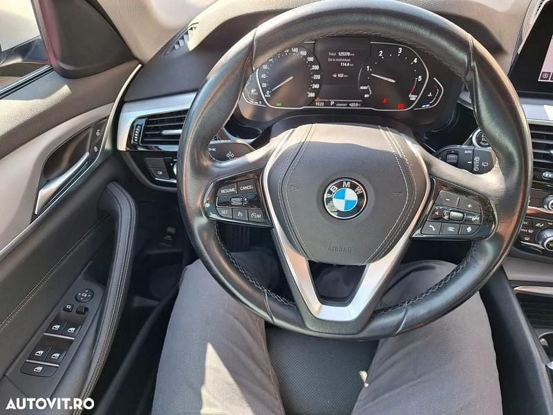 Culoarealb Utilizat 2021 BMW 520 Sport Line Break | 25.499 EUR (Preț OK) - Imagine 1/4