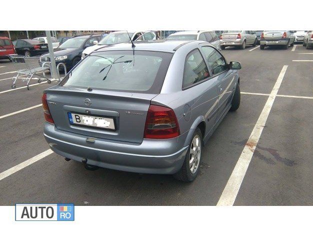 Second-hand Opel Astra 103 CP (75 kW) 2004 Gri Coupe