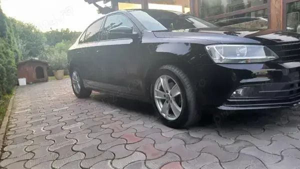 Utilizat 2016 VW Jetta Berlinǎ | 9.400 EUR (Preț OK) - Imagine 1/4