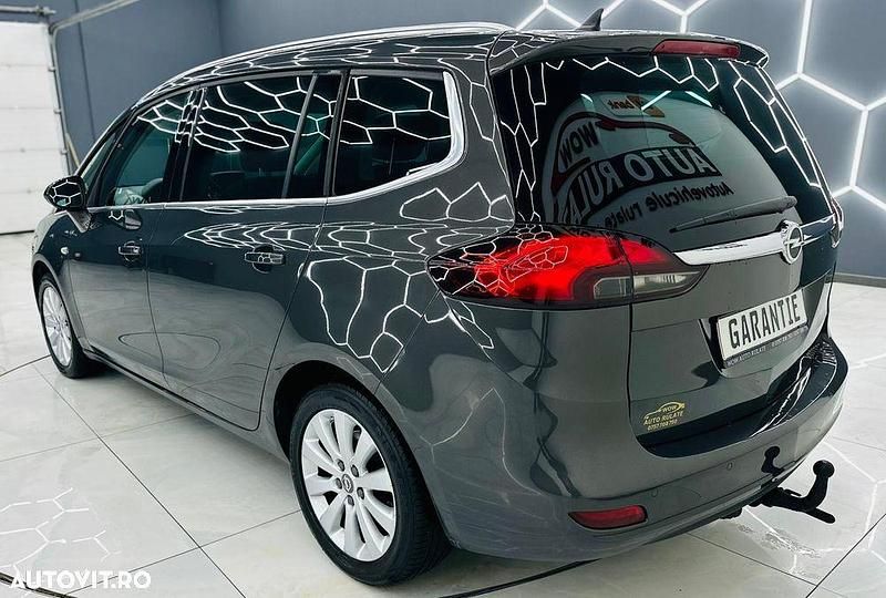 Second-hand Opel Zafira Tourer Innovation 130 CP (95 kW) 2016 Culoaregri Monovolum