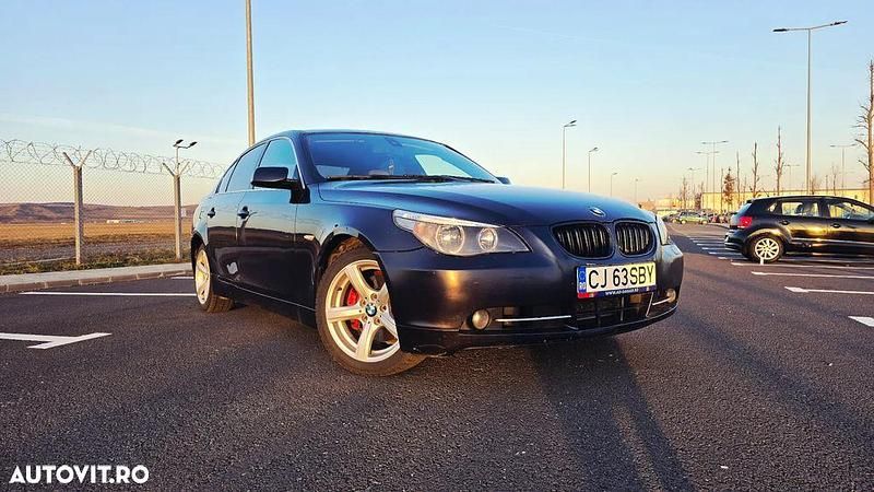 Second-hand BMW 520 Sport Line 170 CP (125 kW) 2004 Culoarealbastru Berlinǎ