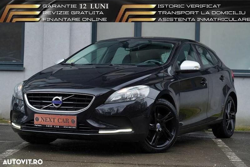 Second-hand Volvo V40 Summum 115 CP (84 kW) 2014 Culoarenegru Hatchback