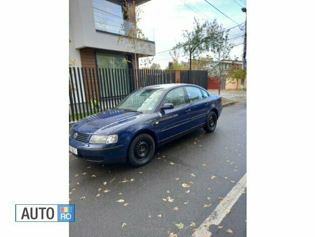 Albastru Utilizat 2000 VW Passat Berlinǎ | 2.677 EUR - Imagine 1/4