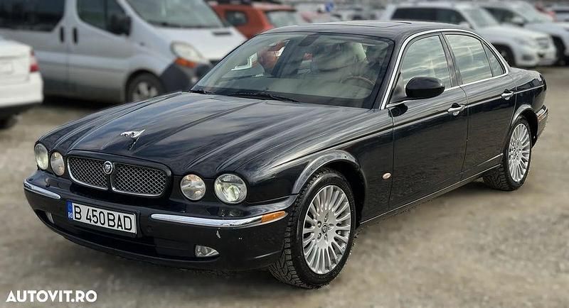 Culoarenegru Utilizat 2006 Jaguar XJ6 Berlinǎ | 7.999 EUR - Imagine 1/4