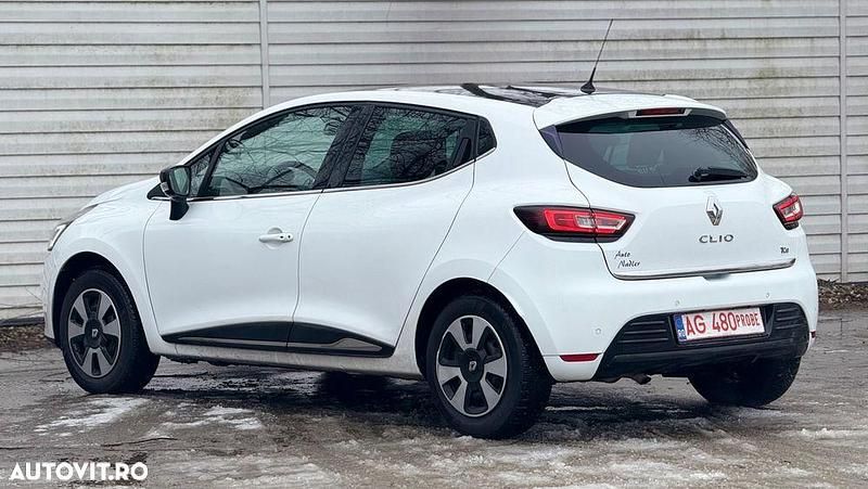 Second-hand Renault Clio IV Luxe 90 CP (66 kW) 2017 Culoarealb