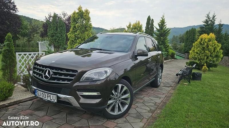 Culoaremaro Utilizat 2012 Mercedes ML350 SUV | 11.990 EUR (Scump) - Imagine 1/4
