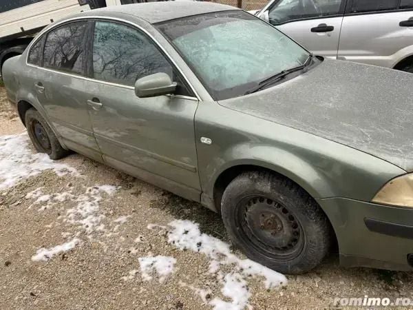 Second-hand VW Passat 131 CP (96 kW) 2003 Hatchback