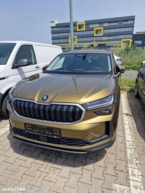 Galbeuriu Utilizat 2024 Skoda Kodiaq Selection SUV | 38.299 EUR (Puțin scump) - Imagine 1/4