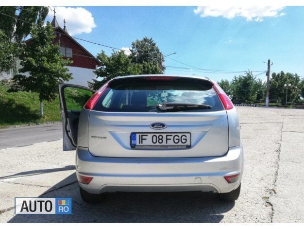 Second-hand Ford Focus 115 CP (84 kW) 2009 Gri Hatchback