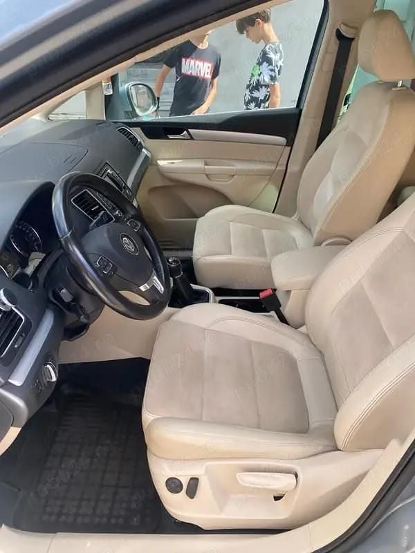 Second-hand VW Sharan 140 CP (102 kW) 2012 Monovolum