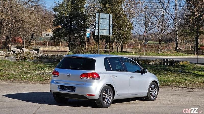 Second-hand VW Golf VI Team 160 CP (117 kW) 2010 Argintiu Hatchback