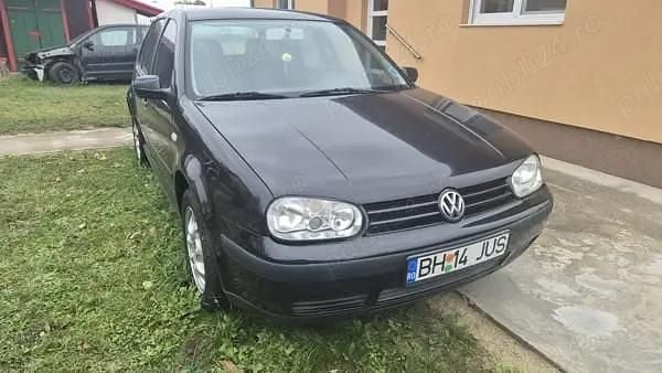 Negru Utilizat 2002 VW Golf IV Hatchback | 800 EUR (Preț bun) - Imagine 1/4