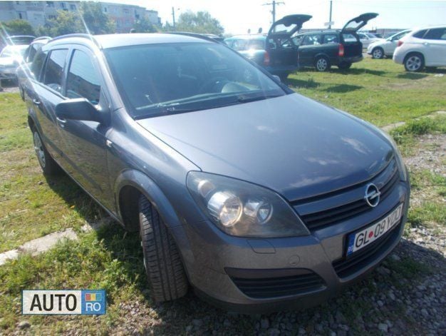 Second-hand Opel Astra 90 CP (66 kW) 2005 Gri Break