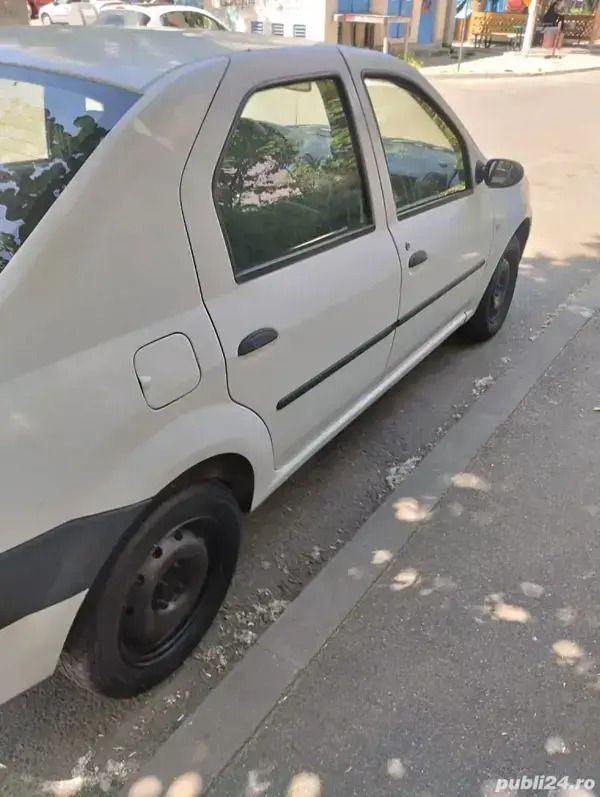 Utilizat 2007 Dacia Logan Berlinǎ | 999 EUR (Super Preț) - Imagine 1/4