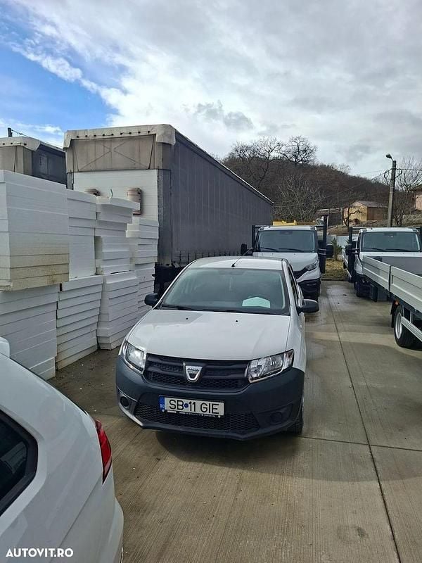 Second-hand Dacia Logan Ambiance 73 CP (53 kW) 2015 Culoarealb Berlinǎ