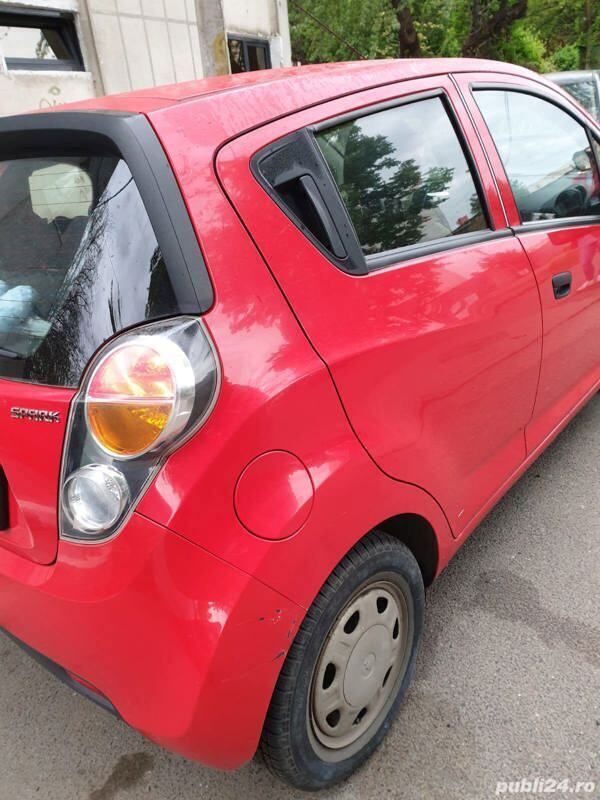 Utilizat 2011 Chevrolet Spark Hatchback | 10.000 EUR - Imagine 1/4