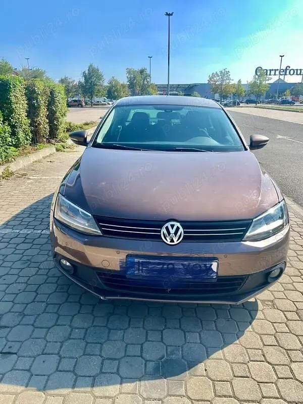 Utilizat 2011 VW Jetta Berlinǎ | 5.309 EUR (Preț OK) - Imagine 1/4