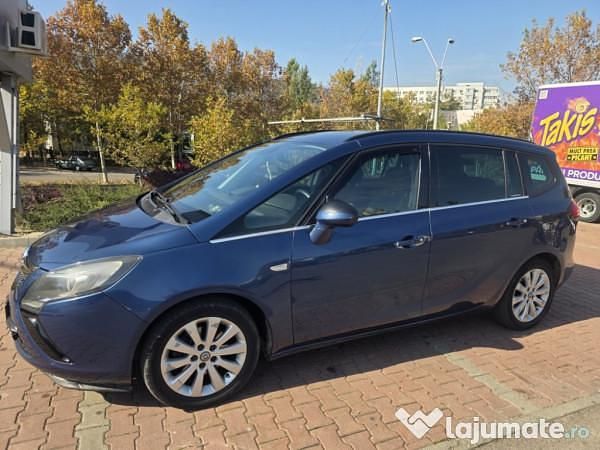 Utilizat 2015 Opel Zafira Tourer Monovolum | 11.000 EUR - Imagine 1/4