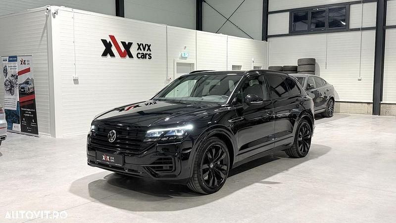 Culoarenegru Utilizat 2022 VW Touareg R SUV | 51.600 EUR (Preț bun) - Imagine 1/4