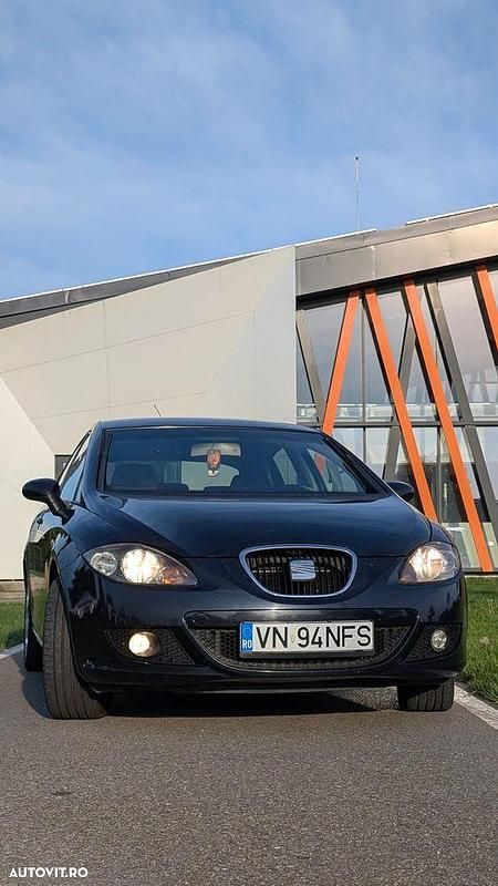 Culoarenegru Utilizat 2007 Seat Leon Comfort Hatchback | 3.300 EUR (Puțin scump) - Imagine 1/4