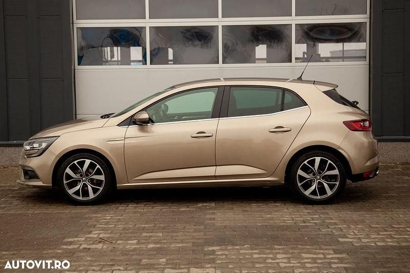 Second-hand Renault Mégane IV Intens 110 CP (80 kW) 2016 Culoarebej Hatchback