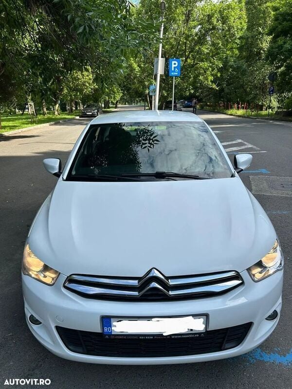 Alb Utilizat 2016 Citroën C-Elysee I Attraction Berlinǎ | 5.199 EUR (Preț OK) - Imagine 1/4