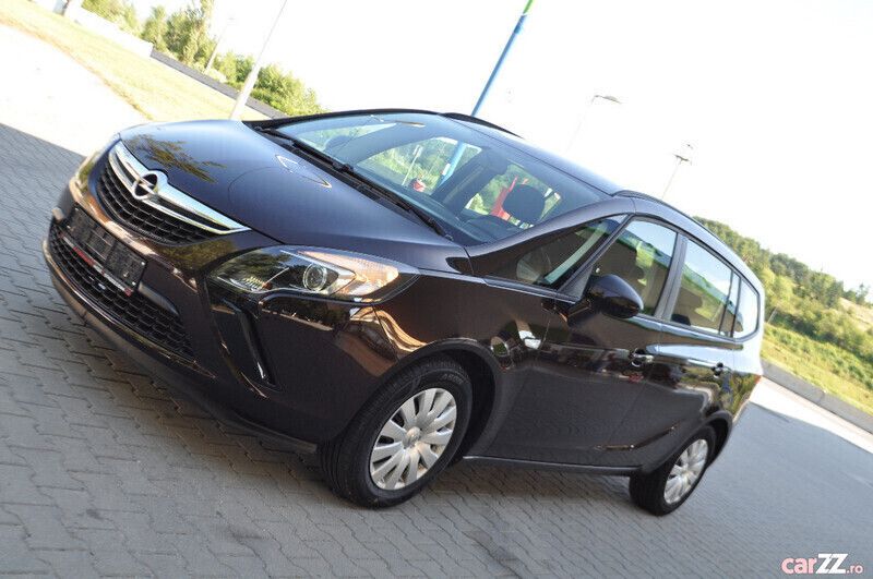 Maro Utilizat 2013 Opel Zafira Monovolum | 6.550 EUR - Imagine 1/4