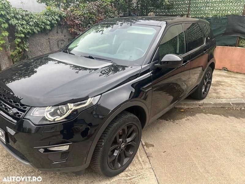 Second-hand Land Rover Discovery Sport HSE Luxury 180 CP (132 kW) 2018 Culoarenegru SUV