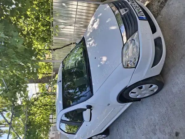 Utilizat 2010 Dacia Logan Berlinǎ | 1.990 EUR (Preț bun) - Imagine 1/4
