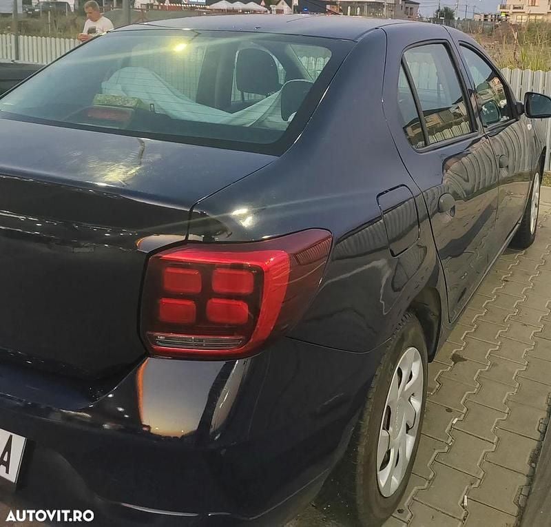 Culoarealbastru Utilizat 2018 Dacia Logan Prestige Berlinǎ | 5.000 EUR (Preț bun) - Imagine 1/4