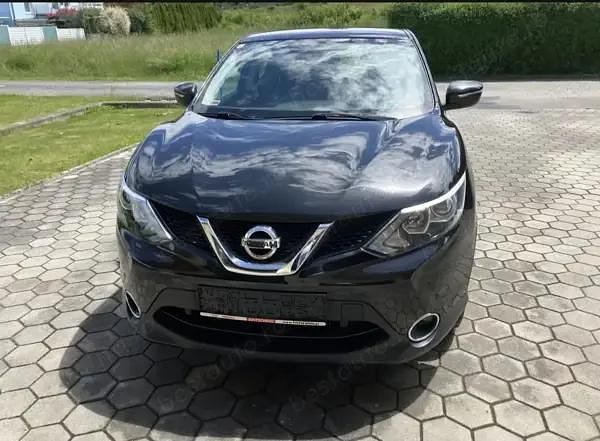 Negru Utilizat 2014 Nissan Qashqai SUV | 10.990 EUR (Preț OK) - Imagine 1/4
