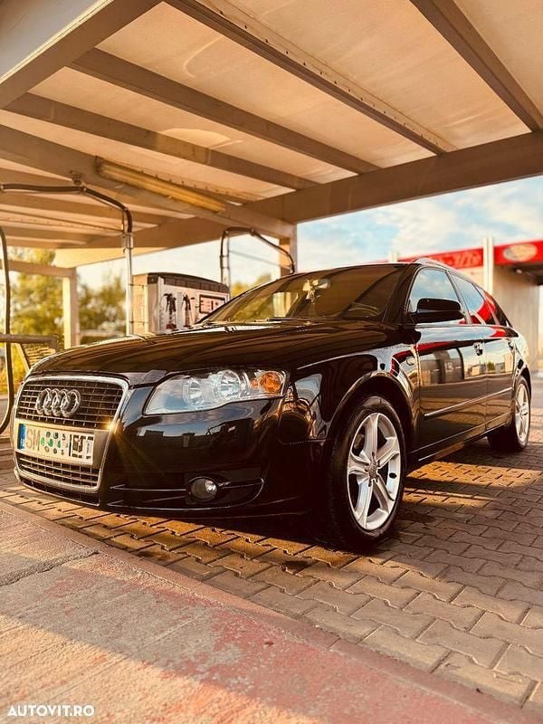 Culoarenegru Utilizat 2006 Audi A4 Premium Break | 2.499 EUR (Preț bun) - Imagine 1/4