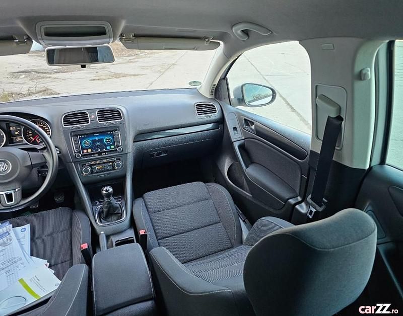 Second-hand VW Golf VI Team 160 CP (117 kW) 2010 Argintiu Hatchback