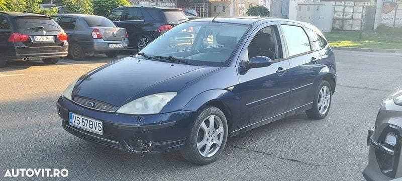 Albastru Utilizat 2004 Ford Focus Ghia Berlinǎ | 499 EUR (Preț bun) - Imagine 1/4
