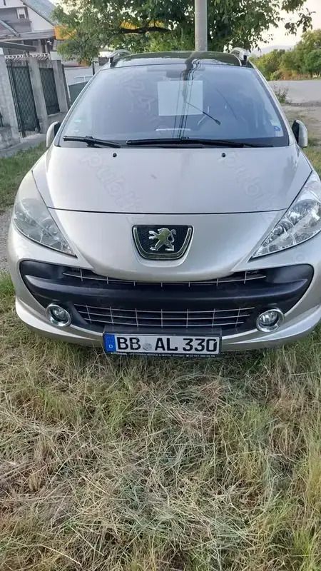 Utilizat 2008 Peugeot 207 Break | 1.800 EUR - Imagine 1/4